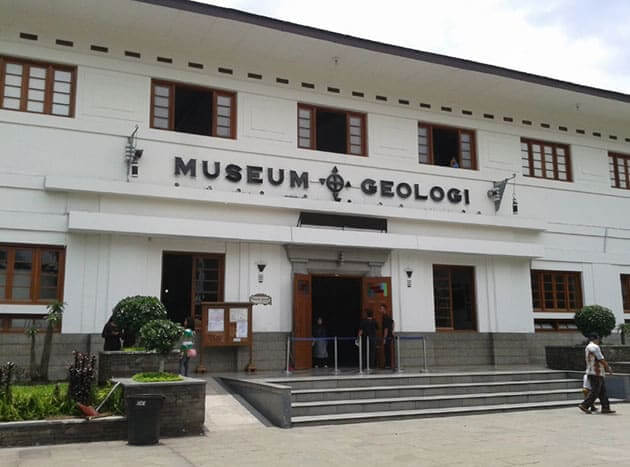 museum geologi bandung